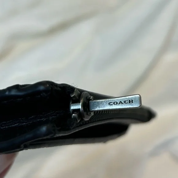 Coach Black Leather Zip Card Case Wallet - Picture 3 of 12